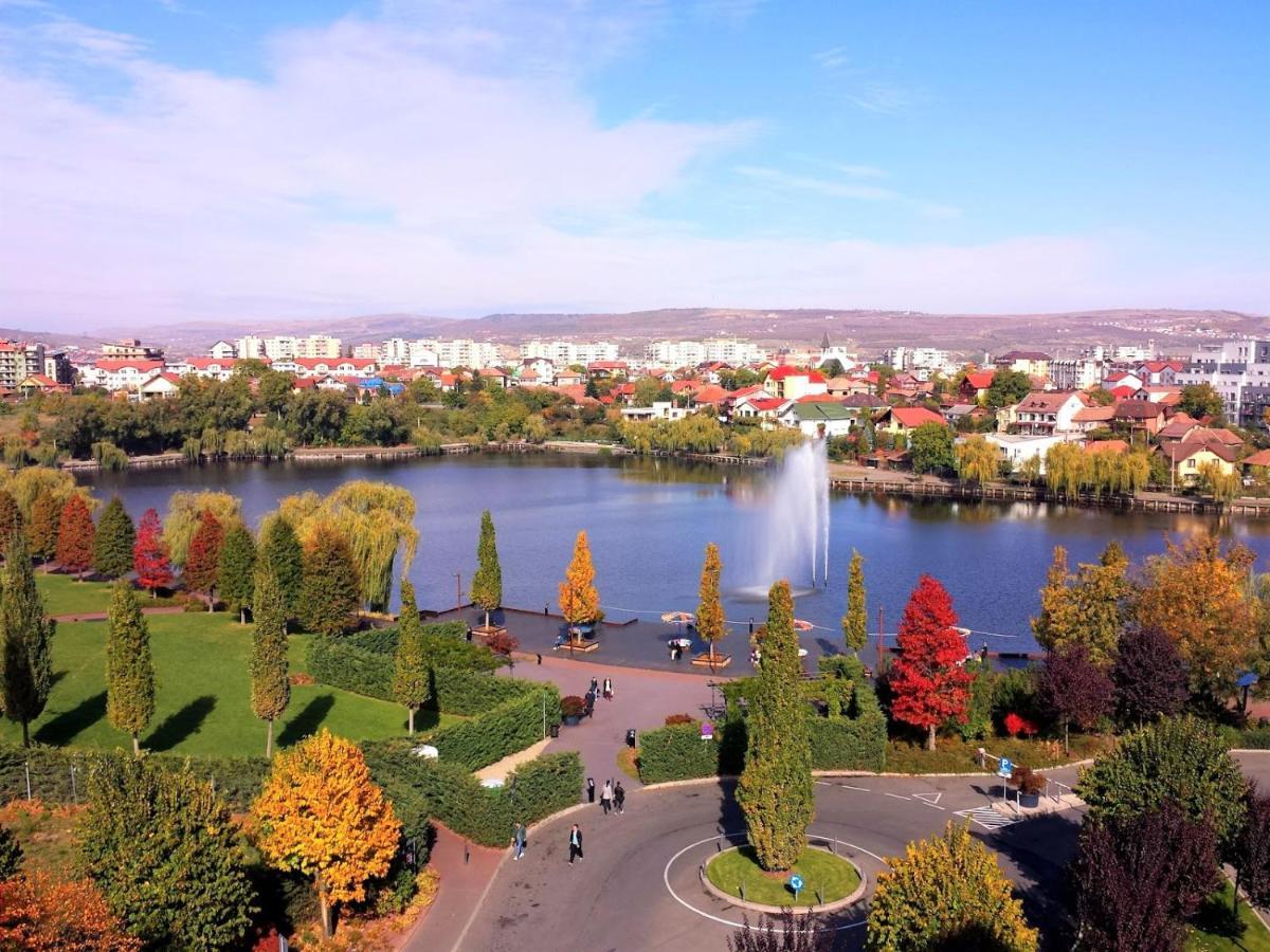 Green Villa By The Lake Cluj-Napoca Exterior photo